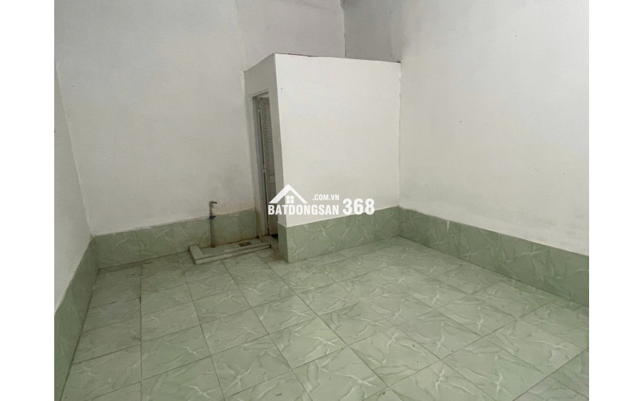 Phòng trọ giá rẻ 24m2, ngay trong khu dân cư Tân Phú Thạnh, gần Đại học Võ Trường Toản